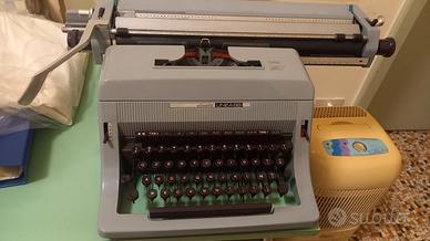 macchina da scrivere olivetti linea 88