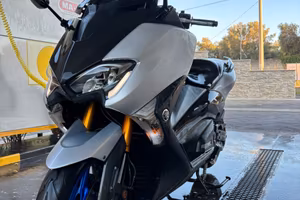 YAMAHA TMAX SX
