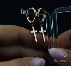 orecchini con crocetta