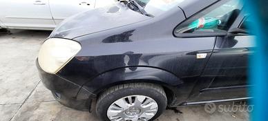 OPEL ZAFIRA 2009 - PARAFANGO SINISTRO