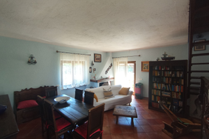 Villino indipendente ristrutturato con giardino