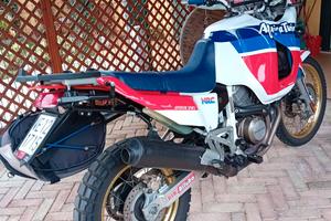 Africa Twin RD04