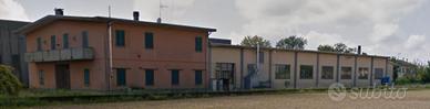 Capannone con uffici