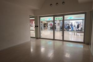 NEGOZIO A RIVOLI