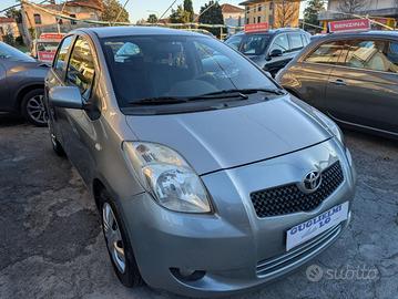 TOYOTA Yaris 1.3 5 porte Sol