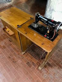 Macchina per cucire Singer vintage