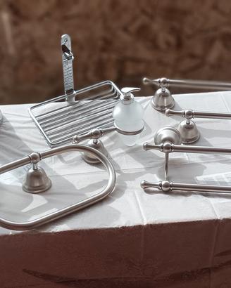 Accessori bagno nuovi 