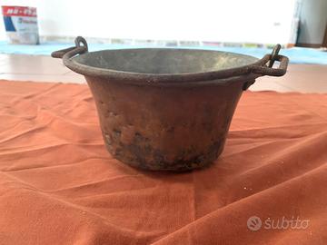 Piccolo paiolo in rame antico