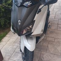 Yamaha TMax 530 - 23000km bianco