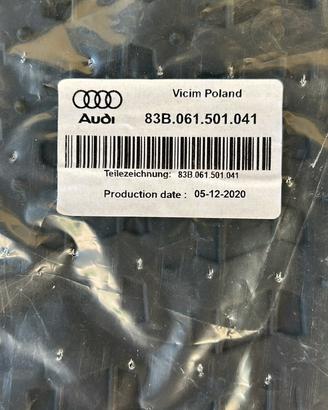 TAPPETINI  IN GOMMA ORIGINALI AUDI Q3 F3 2019-2024