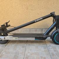Mi Electric Scooter Pro 2 Mercedes AMG Petronas F1