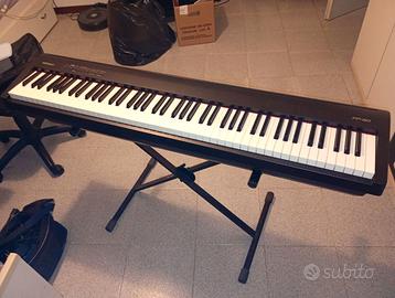 Roland FP-30 pianoforte digitale