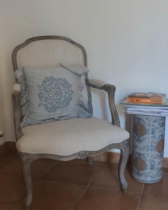 Poltroncina provenzale