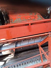 Mietitrebbia laverda m120