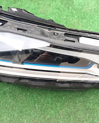BMW IX20 M60 LASER Faro Fanale Destro Dx
