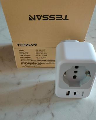 Adattatore presa Inglese/ Irlandese  Spina Italian