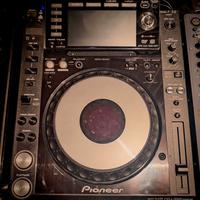 Pioneer CDJ-2000 Nexus + Flight Case