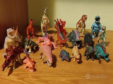 vari animali di gomma dura 