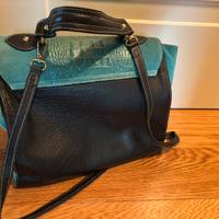 Borsa bauletto in pelle nera e verde