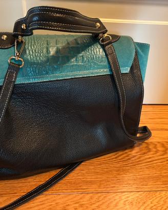 Borsa bauletto in pelle nera e verde