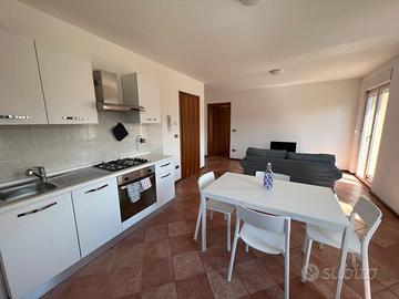 Bilocale arredato per affitti transitori