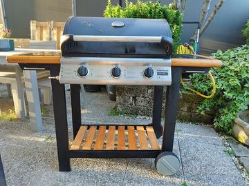 barbecue a gas con 3 fuochi
