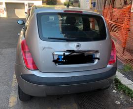 Lancia Y usata