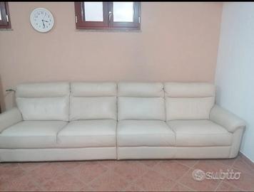 Maxi divano in pelle 