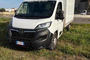 Opel Movano 2200 cc Diesel 103 kW