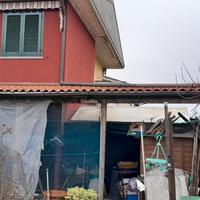 Tettoia in legno 