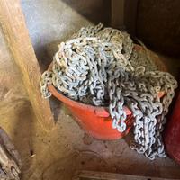 50 metri di catena per ancora