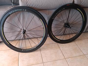 ruote carbonio 700x28  TLR 