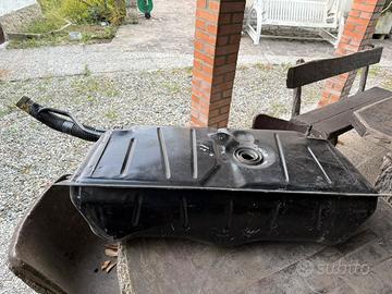 Serbatorio Mercedes SL r107 vetrificato