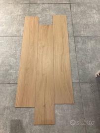 Piastrella in gres effetto legno