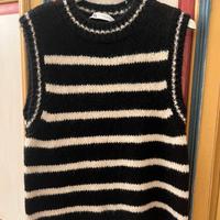 Gilet in maglia nero a righe bianche Zara