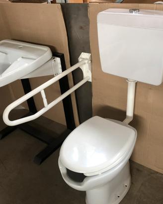 Bagno disabili completo