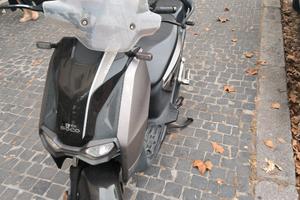 Scooter elettrico Super Soco CPX