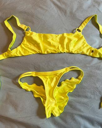 Costumi brasiliani nuovi taglia S e M