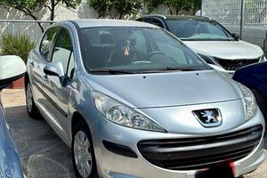 Peugeot 207 - 2006