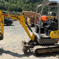MiniEscavatore usato WACKER NEUSON EZ17