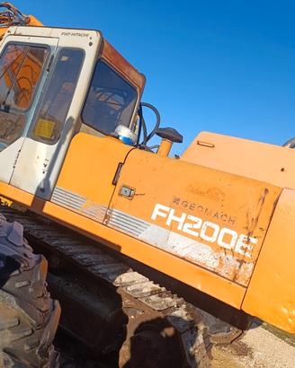 Escavatore fh200e