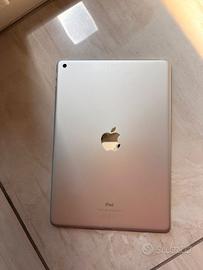 iPad 9ª Generazione 10,2",Apple Pencil e tastiera