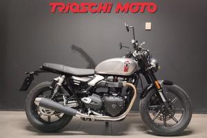 Triumph speed twin 900