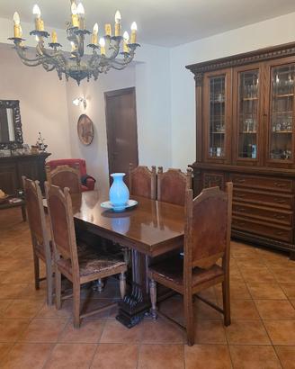 Sala da Pranzo Completa in Legno