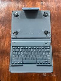 Cover Tucano con tastiera Bluetooth per tablet