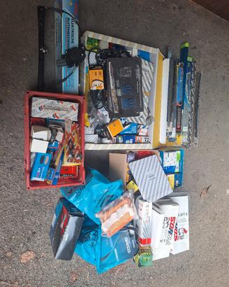 Stock autoricambi e accessori auto. NUOVI 