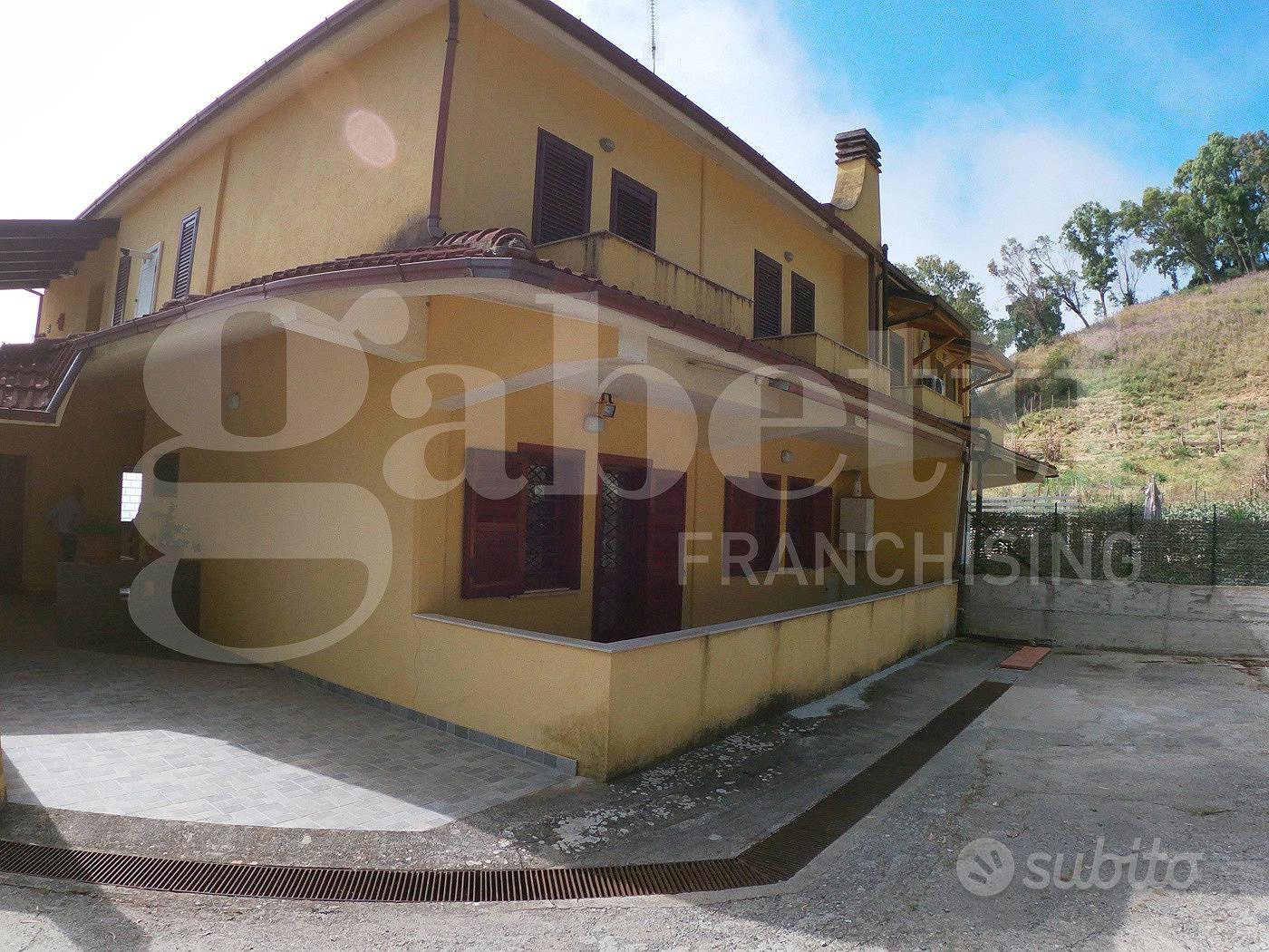 Villa bifamiliare Catanzaro [Cod. rif 3242638VRG]