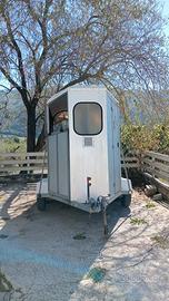 Trailer 2 cavalli