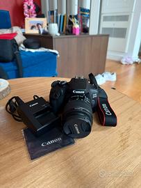 FOTOCAMERA REFLEX NUOVA