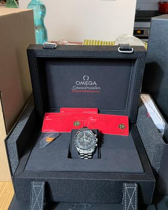 Omega Speedmaster doppio zaffiro